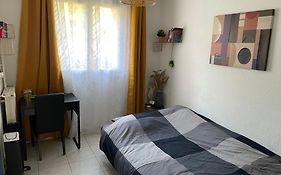 Jolie Charmant T3 Refait A Neuf A Marseille