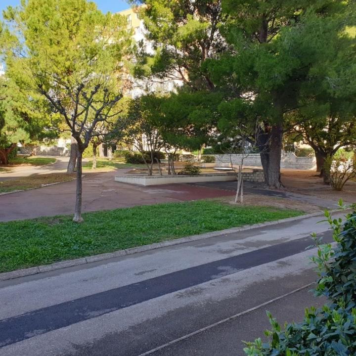 Jolie Charmant T3 Refait A Neuf A Marseille Extérieur photo